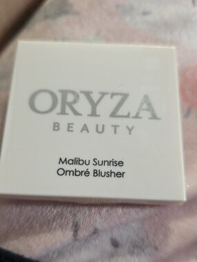 ORYZA Beauty Malibu Sunrise Ombré Blusher - Pink Peach Blend